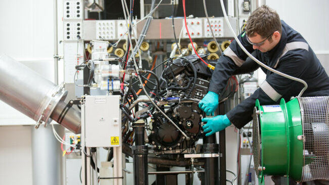 Pruebas-laboratorio-Castrol_1380471956_421270_660x372