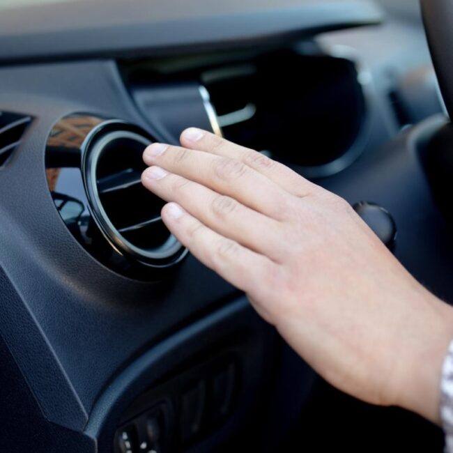 Por_qué_calienta_poco_Consejos_para_usar_bien_la_calefacción_del_coche_1636975754