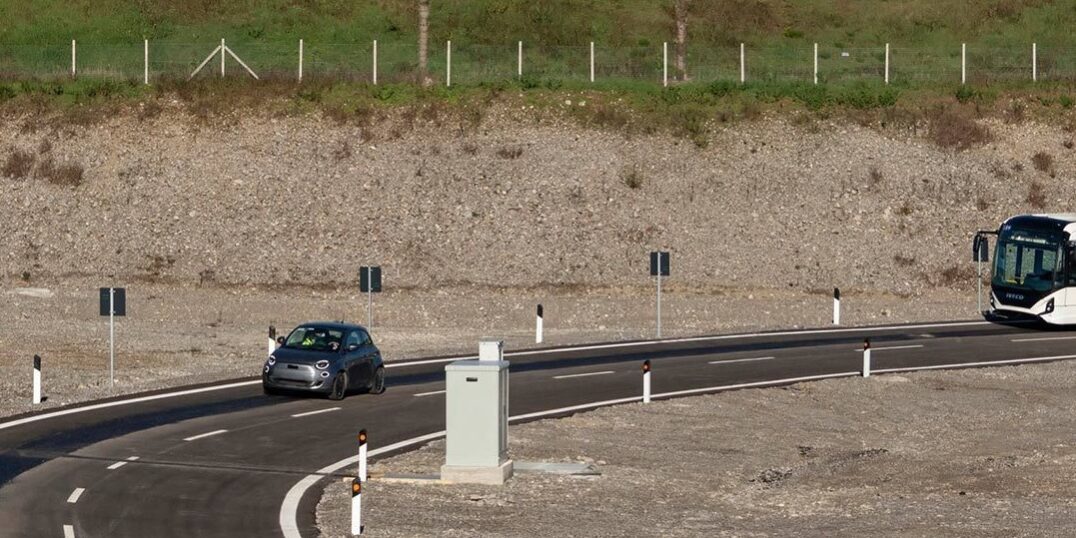 carreteras_recargas_electricos_1639137448