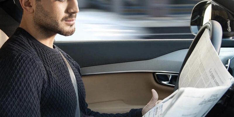 Desde este verano 2022 será posible conducir `sin manos´. Desde este verano 2022 será posible conducir `sin manos´.