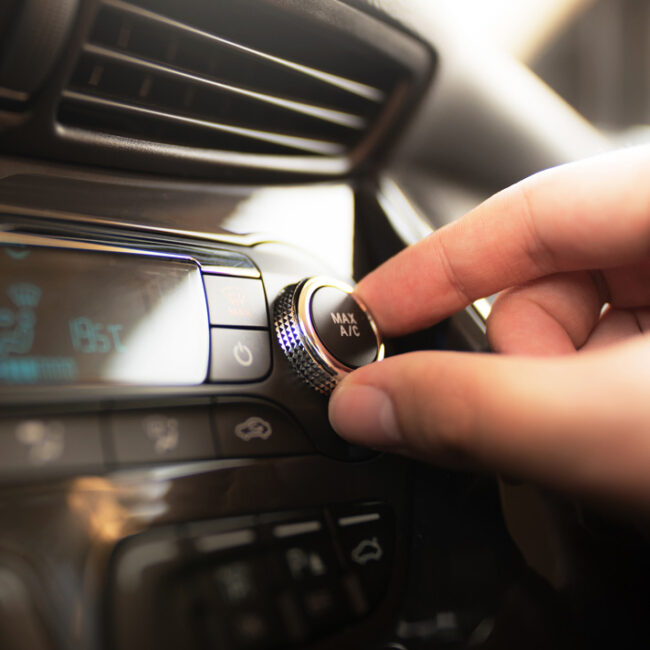 ¿Sabes cómo funciona el aire acondicionado de tu coche y qué partes lo componen? ¿Sabes cómo funciona el aire acondicionado de tu coche y qué partes lo componen?