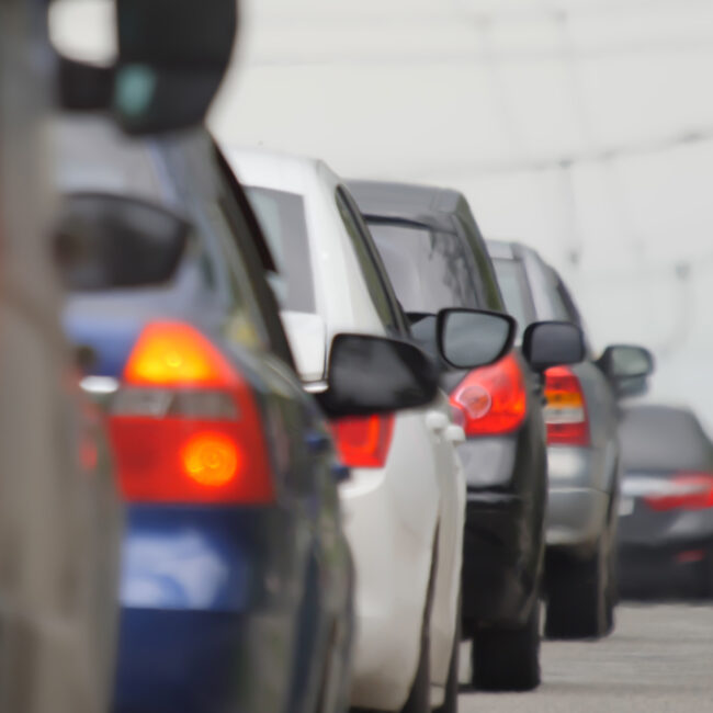 ¿Qué ocurre si conduces muy cerca detrás de otro coche? ¿Qué ocurre si conduces muy cerca detrás de otro coche?