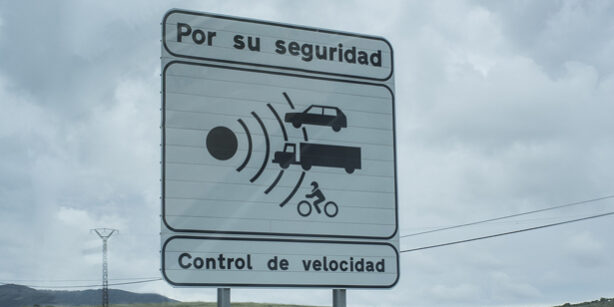 ¿Frenar antes de un radar puede ser motivo de multa? ¿Frenar antes de un radar puede ser motivo de multa?