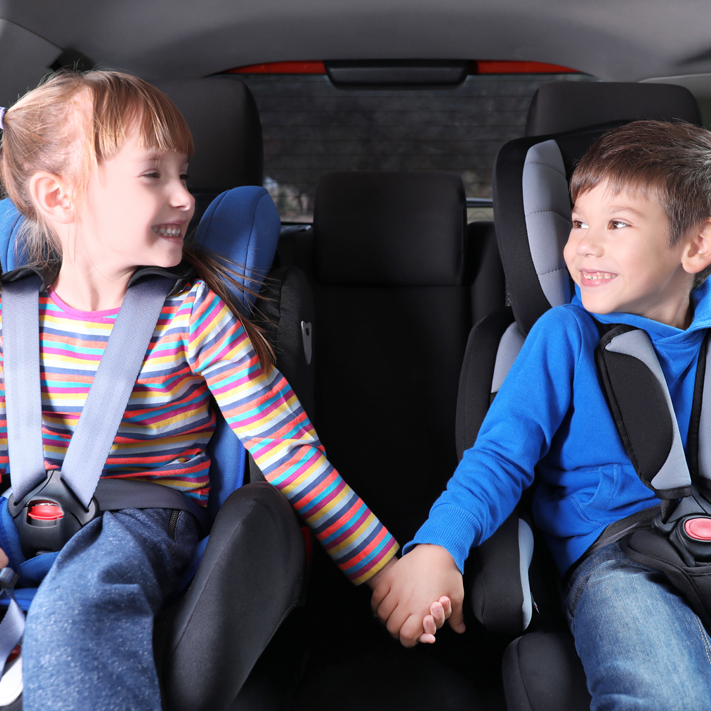Mucho cuidado si viajas con niños en el coche: no elijas cualquier sillita