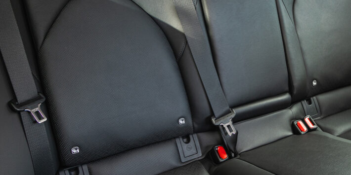 Esta práctica recomendable con los cinturones traseros te puede salvar la vida Esta práctica recomendable con los cinturones traseros te puede salvar la vida