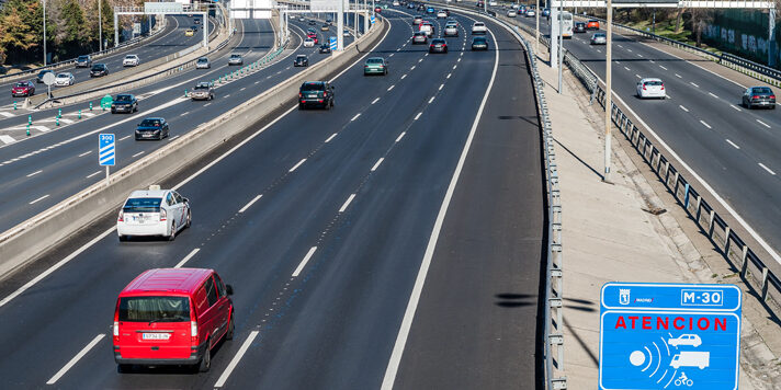 Llegan los superradares urbanos: captan la velocidad ¡en 2 sentidos y 6 carriles! ¿sabes dónde están? Llegan los superradares urbanos: captan la velocidad ¡en 2 sentidos y 6 carriles! ¿sabes dónde están?