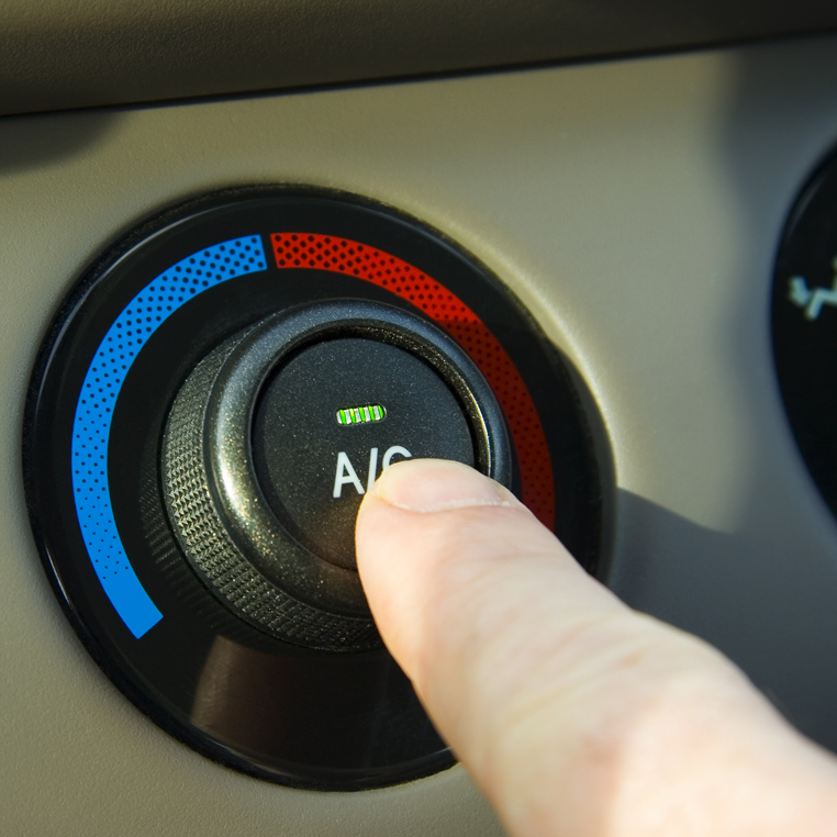 ¿Sabías que el mal mantenimiento del aire acondicionado de tu coche aumenta su consumo de combustible?