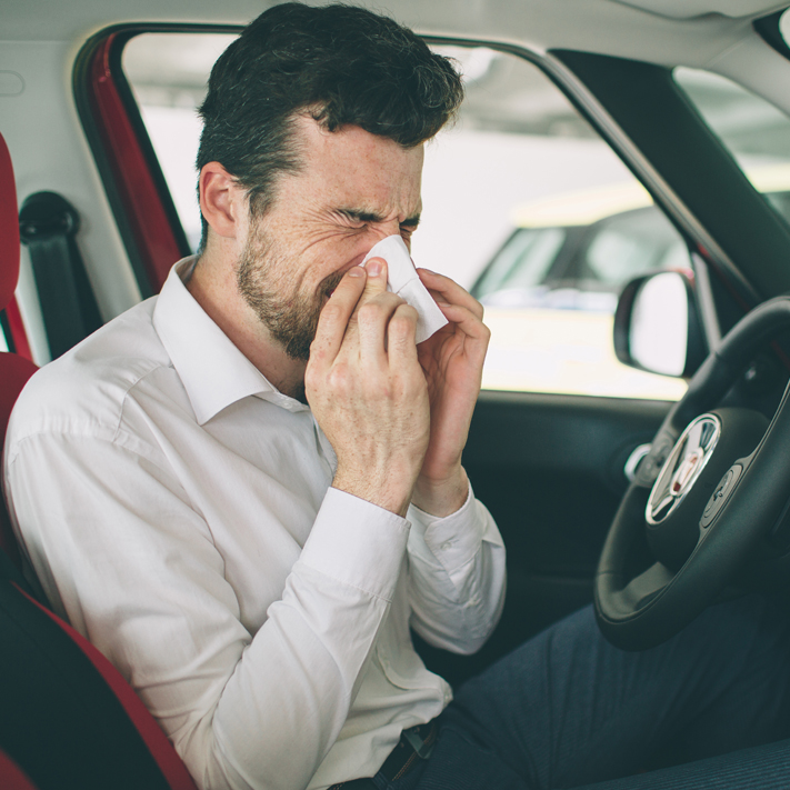 ¿Cuál es el consejo que te da la DGT para viajar en coche si tienes alergia?