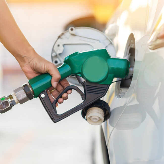 ¿Sabes qué hacer si echas al coche un combustible que no es el suyo? ¿Sabes qué hacer si echas al coche un combustible que no es el suyo?