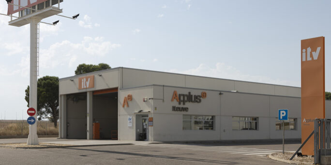 ¿Estás de vacaciones con tu coche y te ha caducado (o te va a caducar) la ITV? Esto es lo que pasa… ¿Estás de vacaciones con tu coche y te ha caducado (o te va a caducar) la ITV? Esto es lo que pasa...