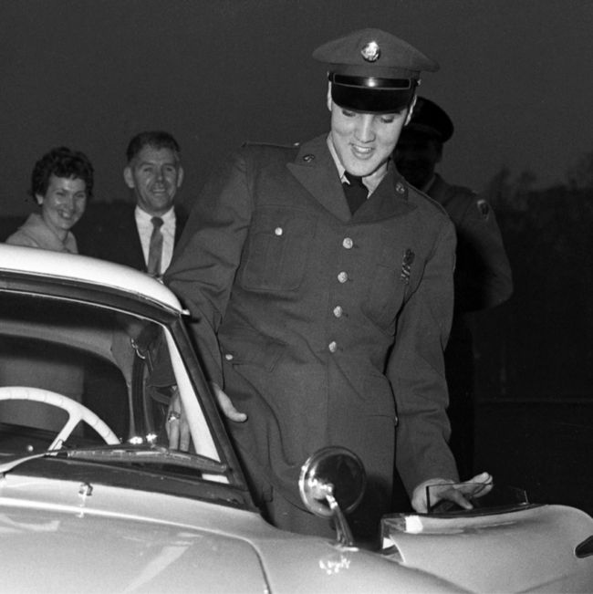 ¿Sabías que Elvis Prestley fue mecánico en la vida real y en la ficción?