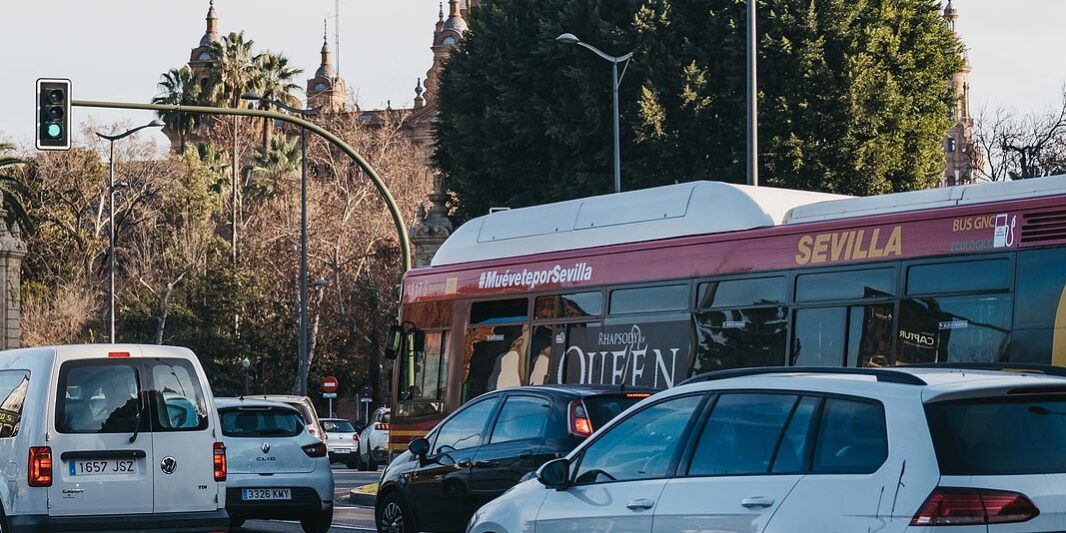 Los andaluces, por debajo de la inversión media en el mantenimiento de los vehículos Los andaluces, por debajo de la inversión media en el mantenimiento de los vehículos