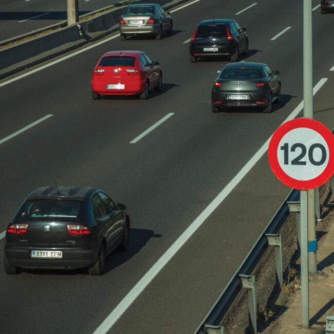 Esto es lo que pasa si circulas por el carril izquierdo