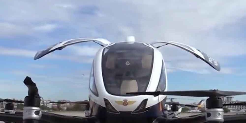 Así es el nuevo «coche patrulla» volador de la Policía Nacional Así es el nuevo "coche patrulla" volador de la Policía Nacional